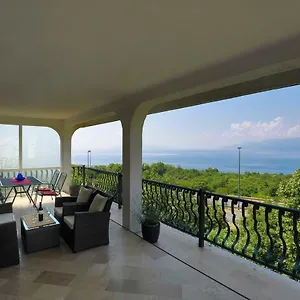 Vrata Jadrana 1 Appartement
